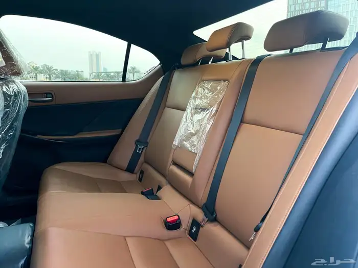 لكزس IS300 2022 7