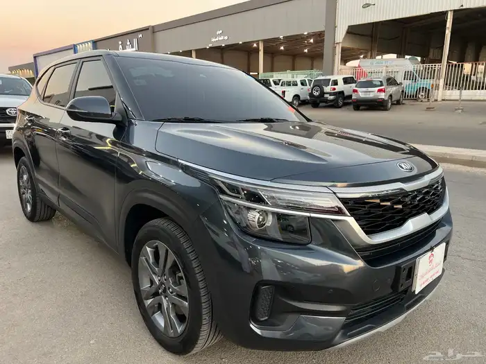 كيا سيلتوس 2022 فل كامل بنزين 1