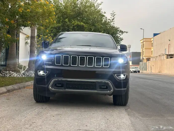 جيب جراند شيروكي2019ليمتيد دبلV6 بانوراما فل كامل نضيف مصين 5