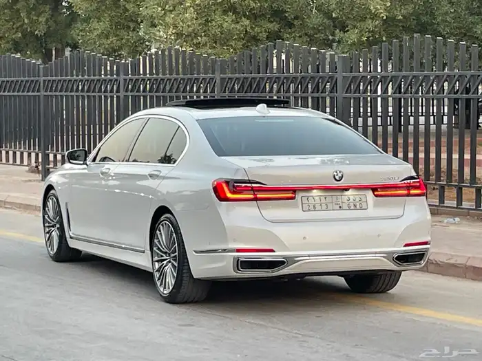 بي ام دبليو Li730 2021 فل كامل نظيف جدا بحال الوكاله 8