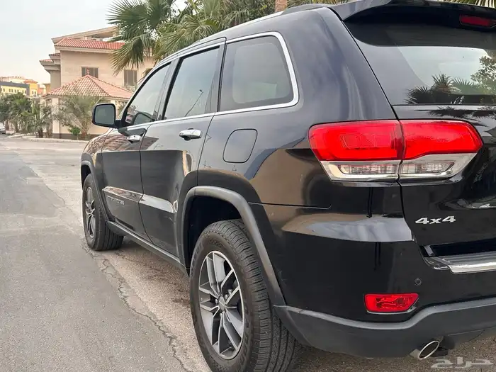 جيب جراند شيروكي2019ليمتيد دبلV6 بانوراما فل كامل نضيف مصين 38