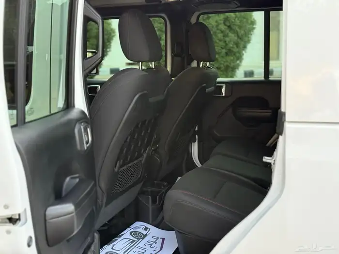 جلاديتور روبيكون 2020 نظيف جدا 19