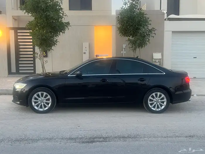 اودي A6 اللون اسود 2014 8