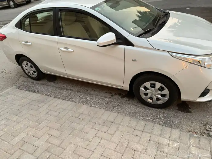 تويوتا يارس 2022 2