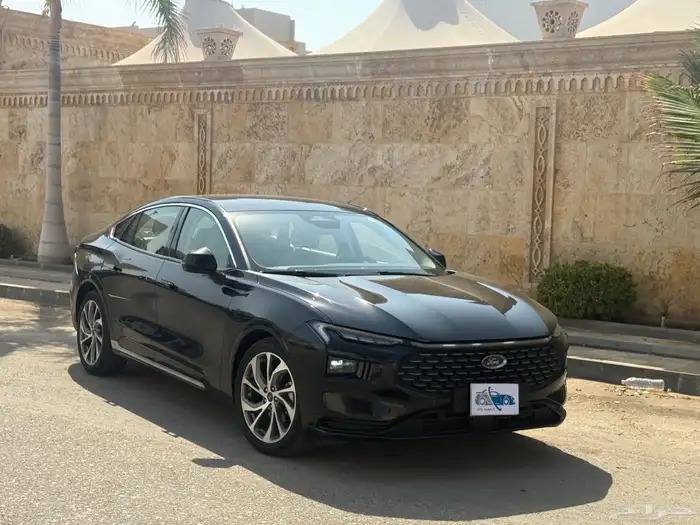 فورد_توروس_2023_تيتانيوم 4