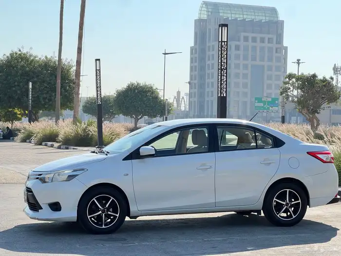 تويوتا يارس موديل 2017 ليمتدد 5