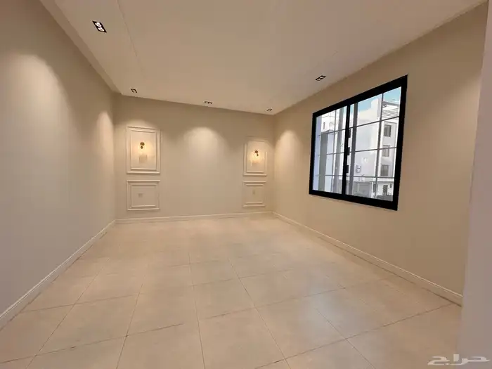 للبيع شقه ارضيه بالقرب من مطار ابها بمساحه حوش كبيره 1