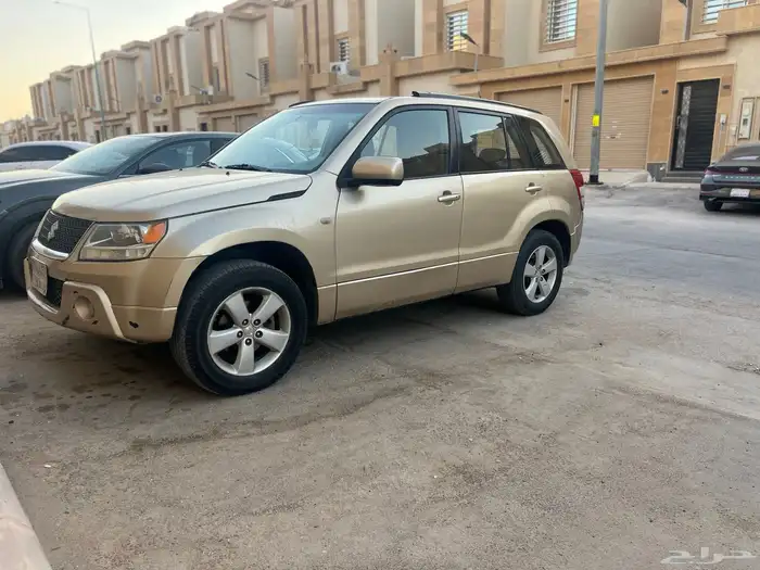 سوزوكي فيتارا 2012 0