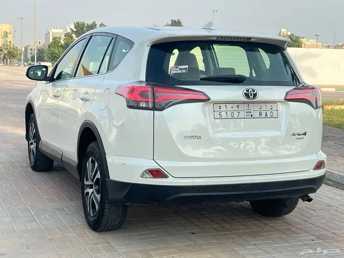 تويوتا راف فور 2018 16