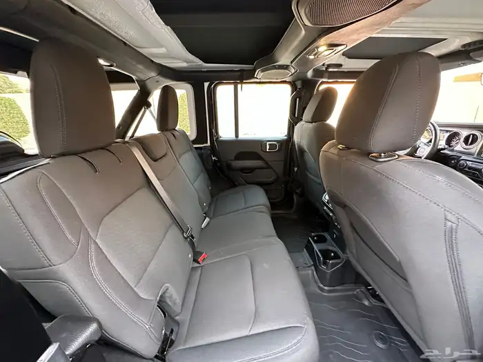 رانجلر صحارى V6 ماشي 33 الف فقط بحاله الوكاله 28