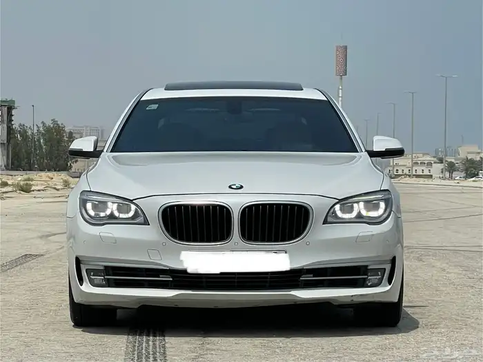 بي ام دبليو 740 Li (2014) فل الفل 3