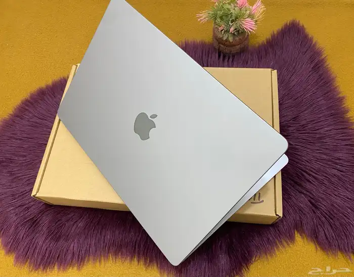 ماك بوك اير 15 انش M2 ضمان جرير نفس الجديد بدون خدوش 0