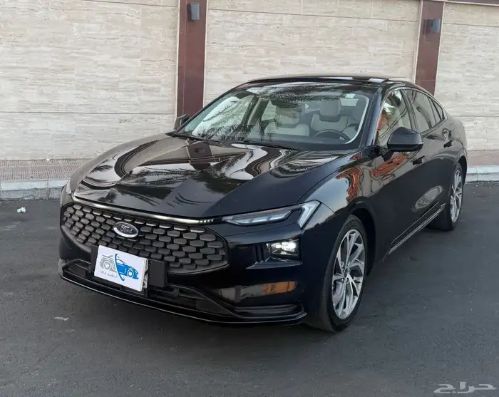 فورد_توروس_2023_تيتانيوم 35