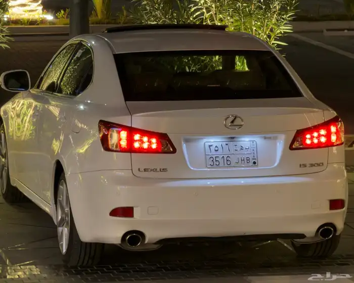 لكزس is 300 ( قمه بالنظافه ) 9