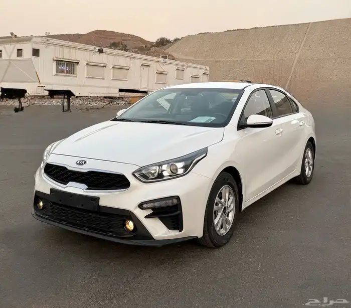 كيا سيراتو 2020 فل بدون فتحه بحالة الوكاله للبيع 0
