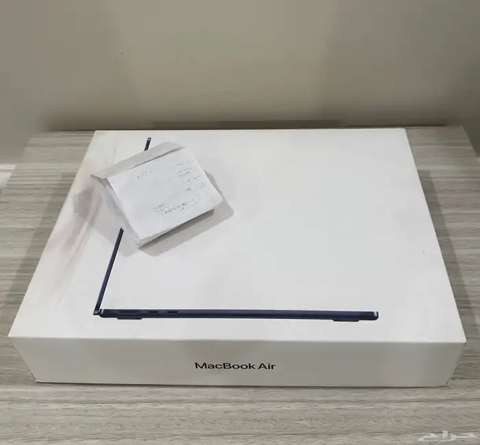 للبيع  MacBook Air M2 بحالة ممتازة   استخدام بسيط جدا 0