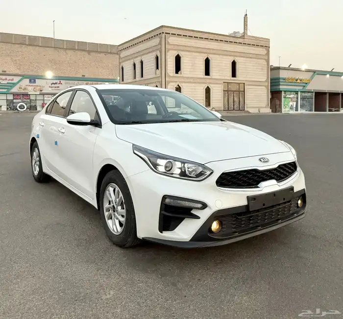كيا سيراتو 2020 فل بدون فتحه بحالة الوكاله للبيع 7