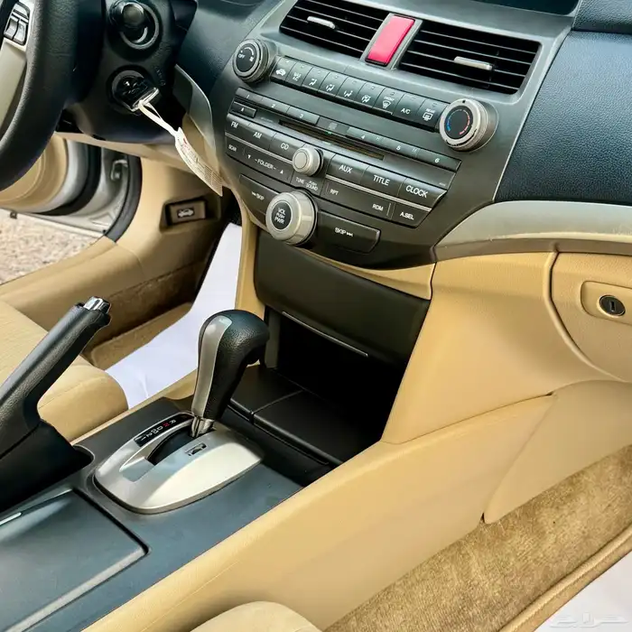 اكورد 2012 ( لمتد - فضي ) 27