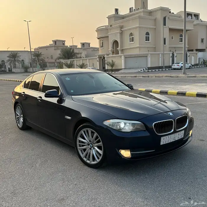 بي ام دبليو الفئة الخامسة 1