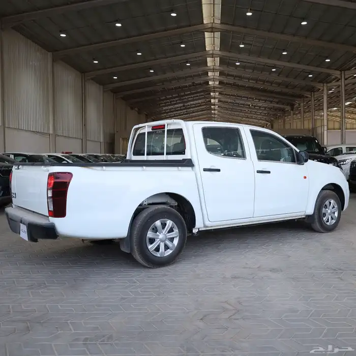 ايسوزو ديماكس غمارتين ستاندر 2025 1