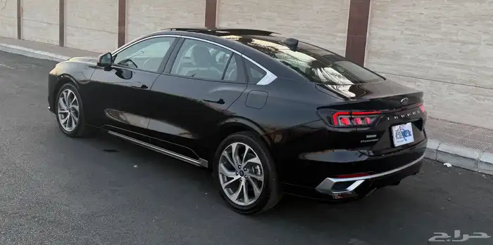 فورد_توروس_2023_تيتانيوم 26