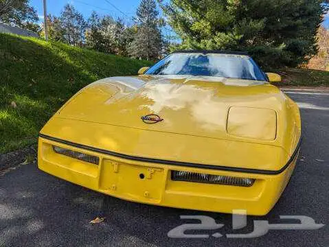 1987 Chevrolet Corvette Base 2