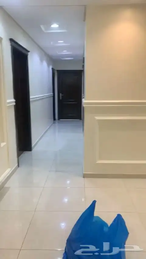 للايجار شقة بحي التيسير 5 غرف المربع الذهبي 2