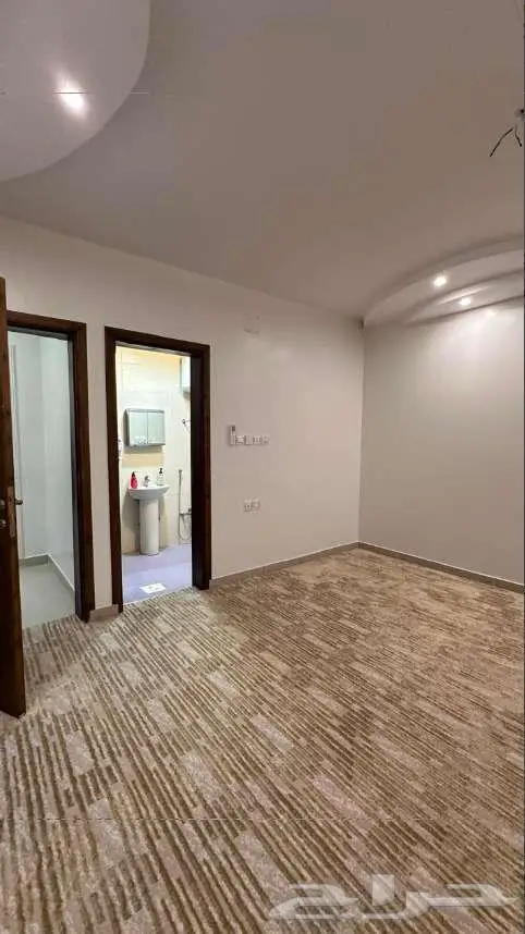 دور علوي للايجار 5