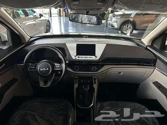 كيا كارنز 2025 بعروض نهاية السنة الان لدى سفنز 5