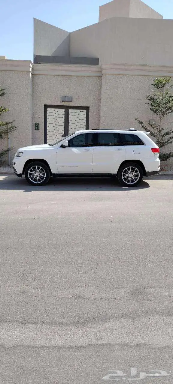 جيب جراند شروكي ساميت 2015 فل كامل 15