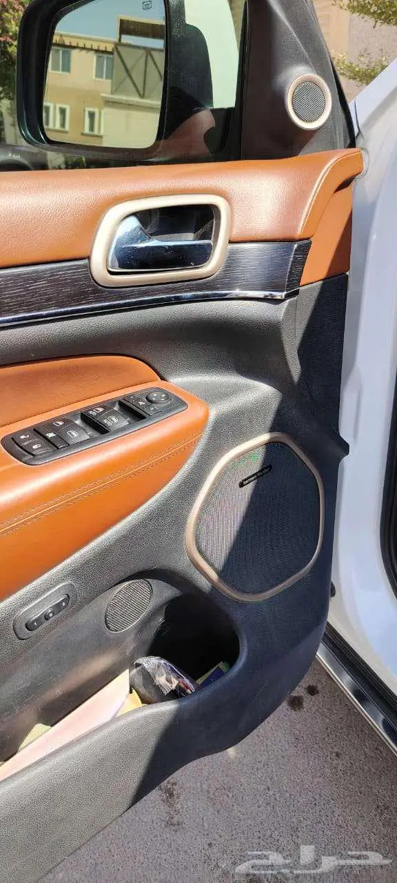 جيب جراند شروكي ساميت 2015 فل كامل 19