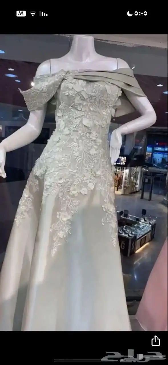 فستان ملكه فخم جدا 0
