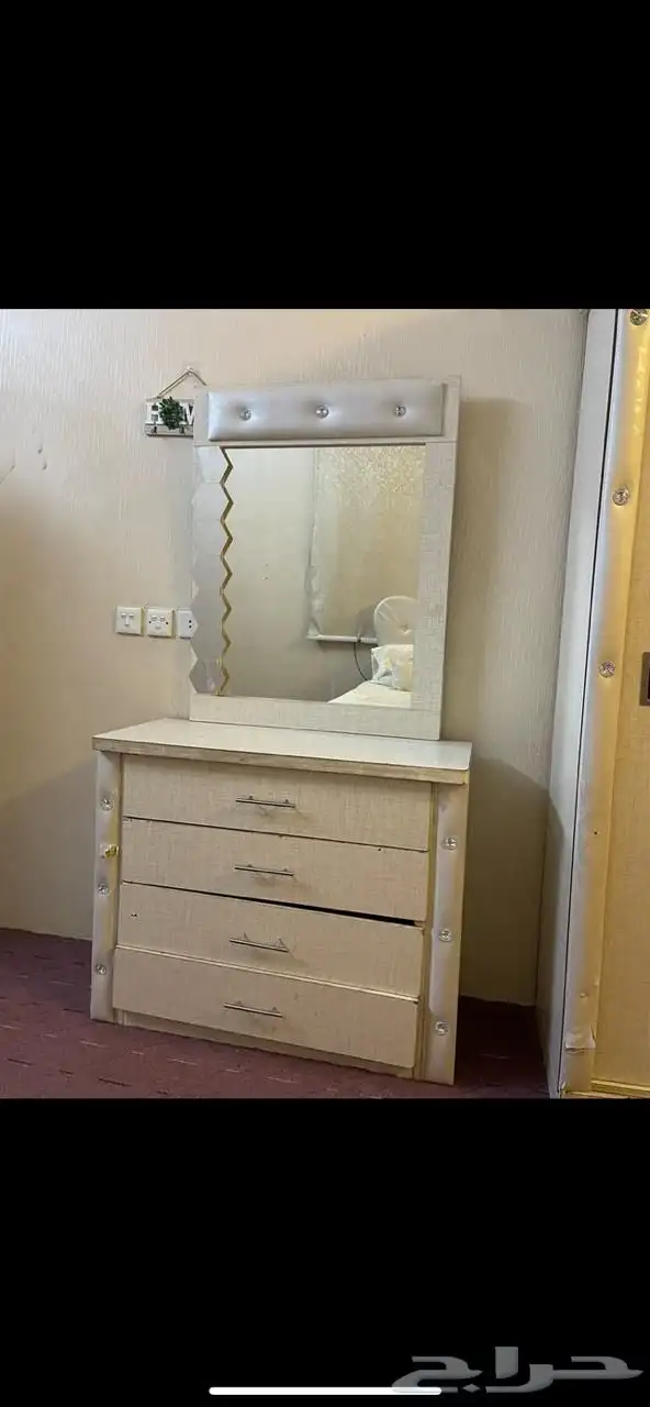 غرفة نوم جيده للبيع 1