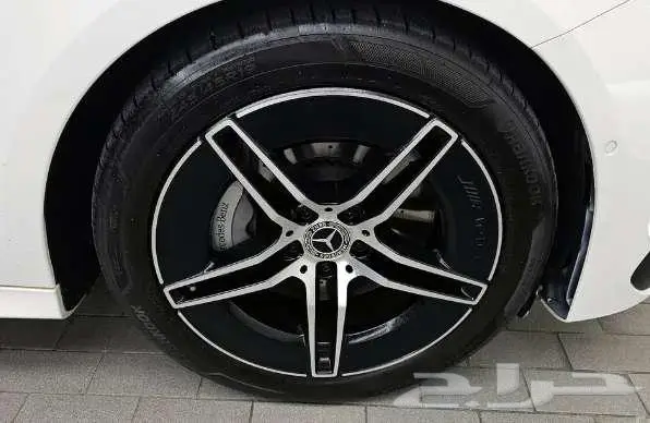 مرسيدس E300 موديل2024 الميموني للاستيراد من كوريا 4