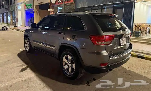 جيب جراند شيروكي 2012 1