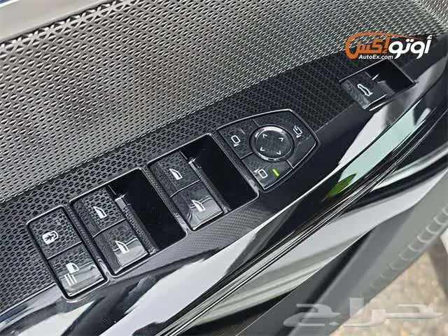 2024 بي إم دبليو 740i سيدان 8