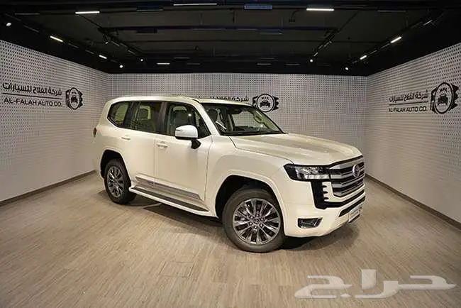 تويوتا لاندكروزر بفئات متعددة موديل 2025 1