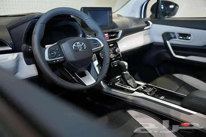 تويوتا فيلوزGLX- AT1.5 بنزين موديل 2025 3