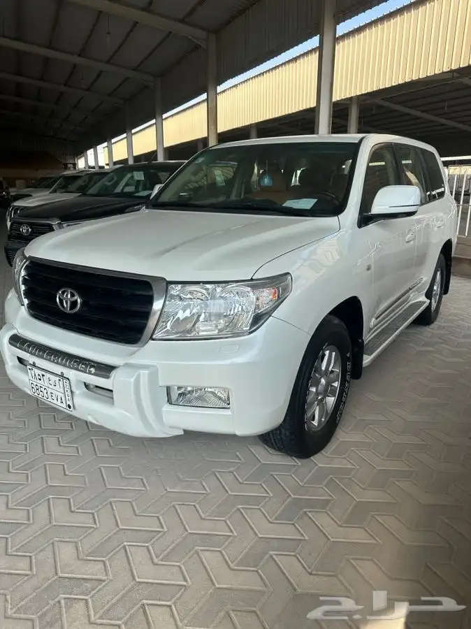 نبيع لاند كروزر 2010 6 سرندل ممشى قليل . 1