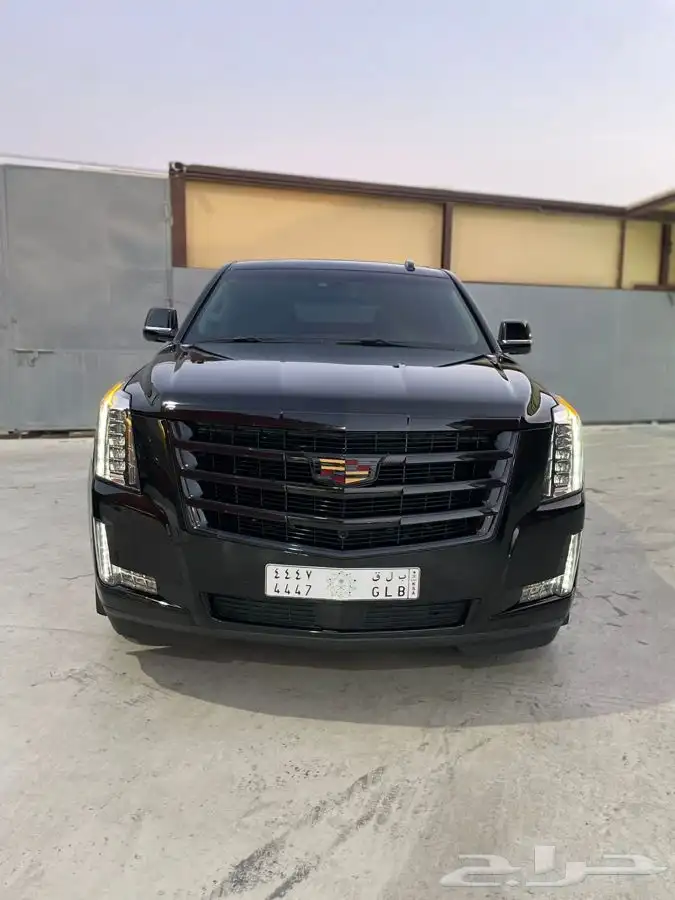 للبيع كاديلاك اسكاليد 2018 قصير 1