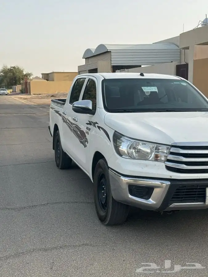 للبيع هايلكس ديزل 2023 المالك الاول الممشى 141 وكاله 0