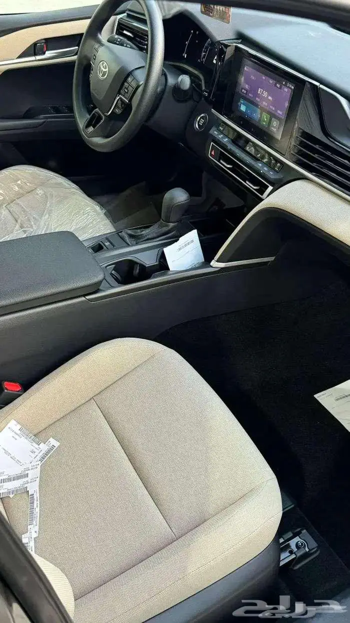 عرض خا ص كامري 2025 E بنزين سعودي الون تيتانيوم 110 10