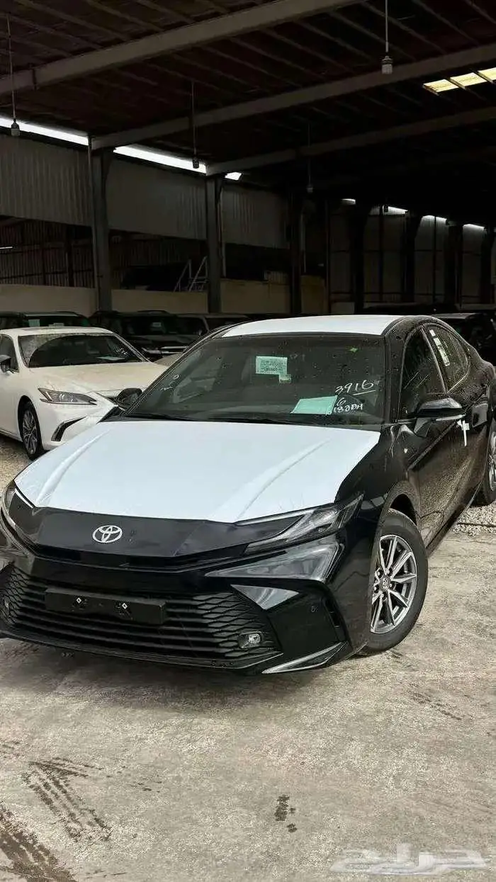 عرض خاص كامري 2025 E بنزين سعودي الون اسود 1