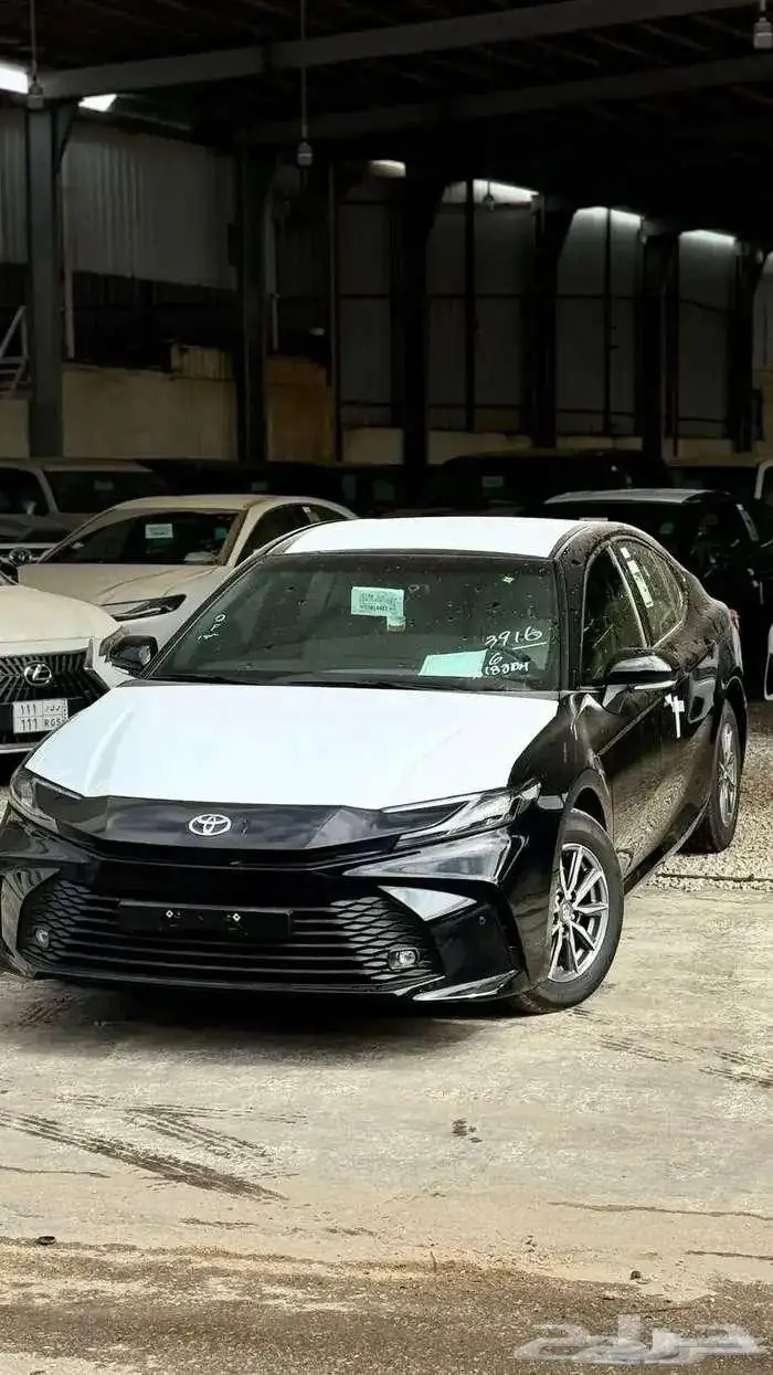 عرض خاص كامري 2025 E بنزين سعودي الون اسود 0