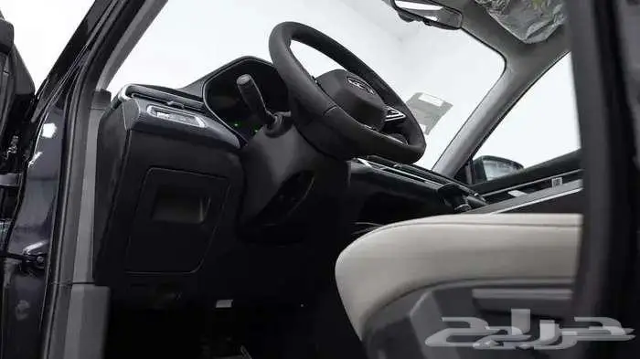 جيلي أم جراند 2025 5