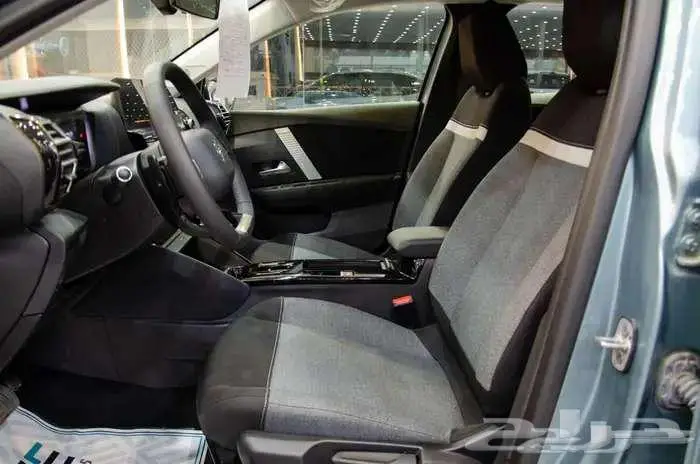 سيتروين C4 موديل 2023 5