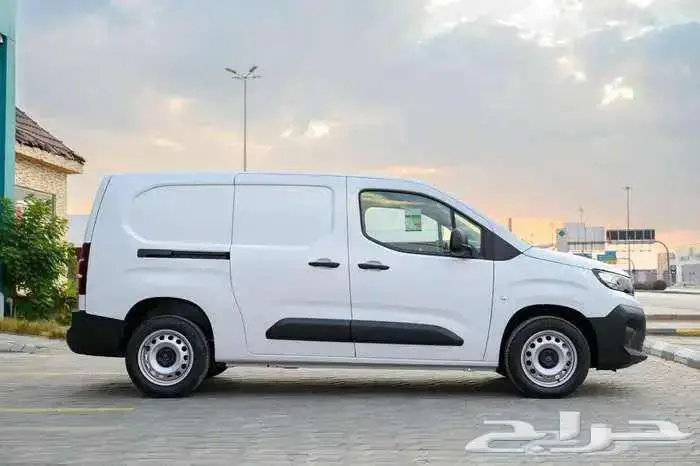 بيجو بارتنر بضاعه طويل موديل2025 0