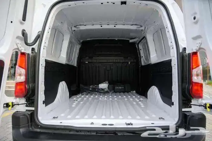 بيجو بارتنر بضاعه طويل موديل2025 8