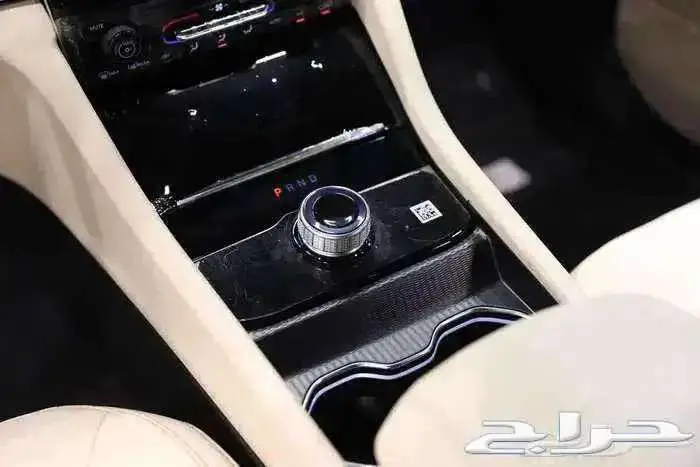 جيب جراند شيروكى استاندر دبل 2025 9