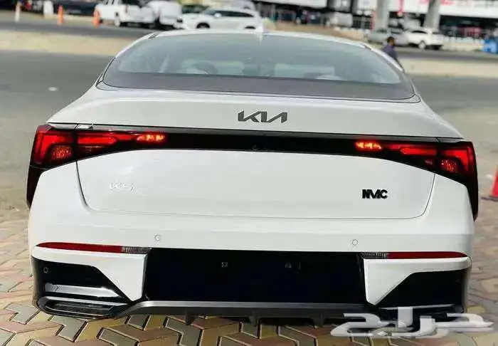 كيا K5 نص فل GLS موديل 2026 أقساط وكاش بأقل الأسعار 10